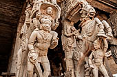 The great Chola temples of Tamil Nadu - The Sri Ranganatha Temple of Srirangam. The mandapa of the sculptures (eastern branch of the fourth courtyard) 